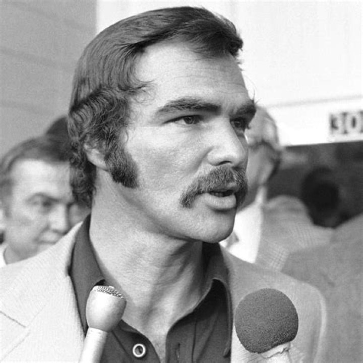 Burt Reynolds' Wife &mdash; Was He Ever Married to Sally Field?