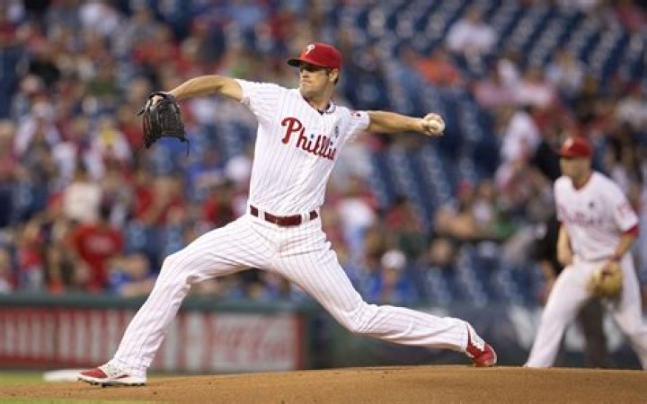 Cole Hamels I got scammed trying to take wife to lingerie show