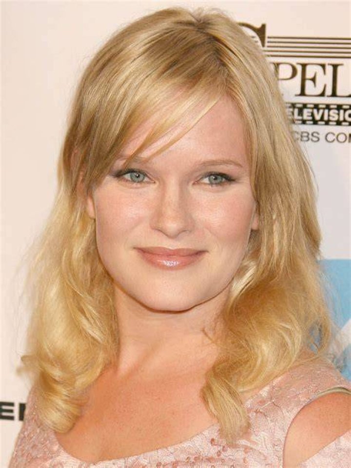 Nicholle Tom Pictures