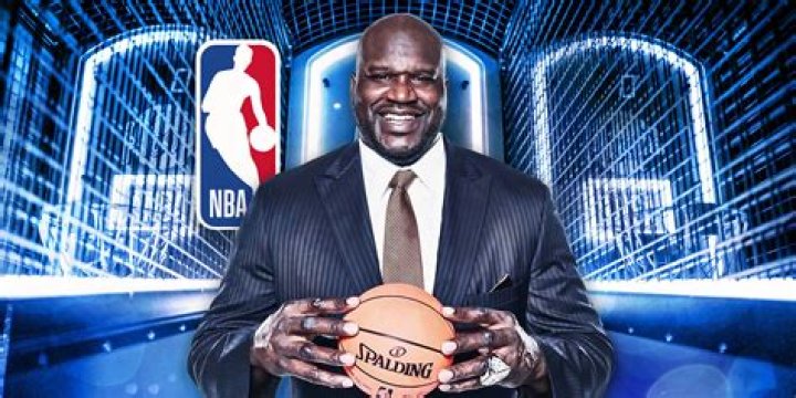 Shaquille O'Neal And Kevin Hart Pose For The Best Photo The